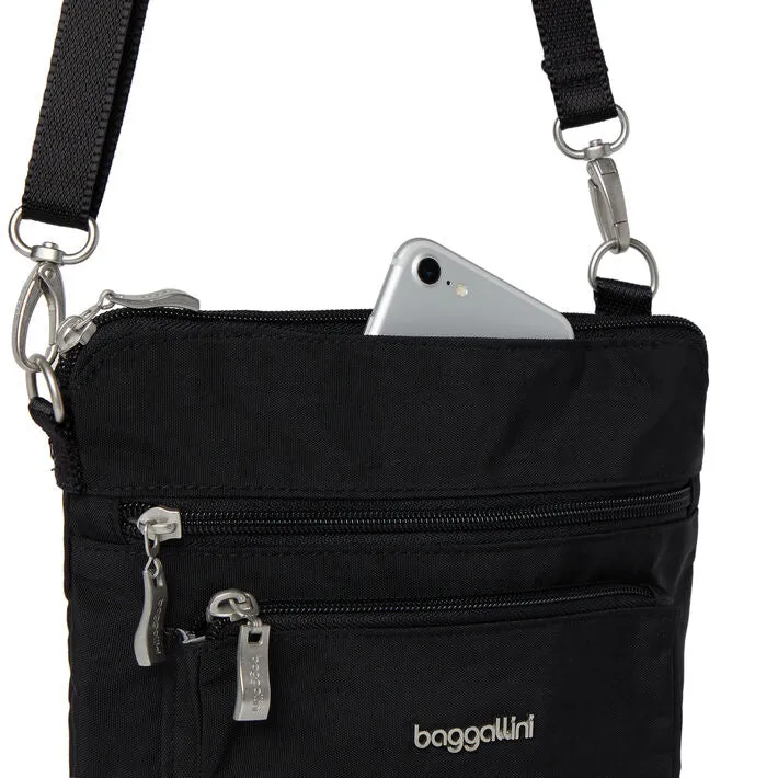 Baggallini Modern Pocket Crossbody Color: Black