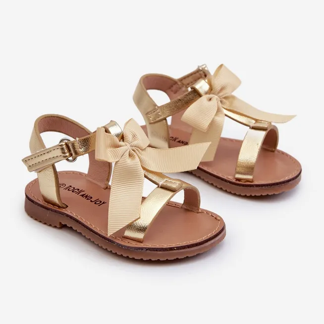 Children's sandals with a Velcro bow, gold Joratia golden