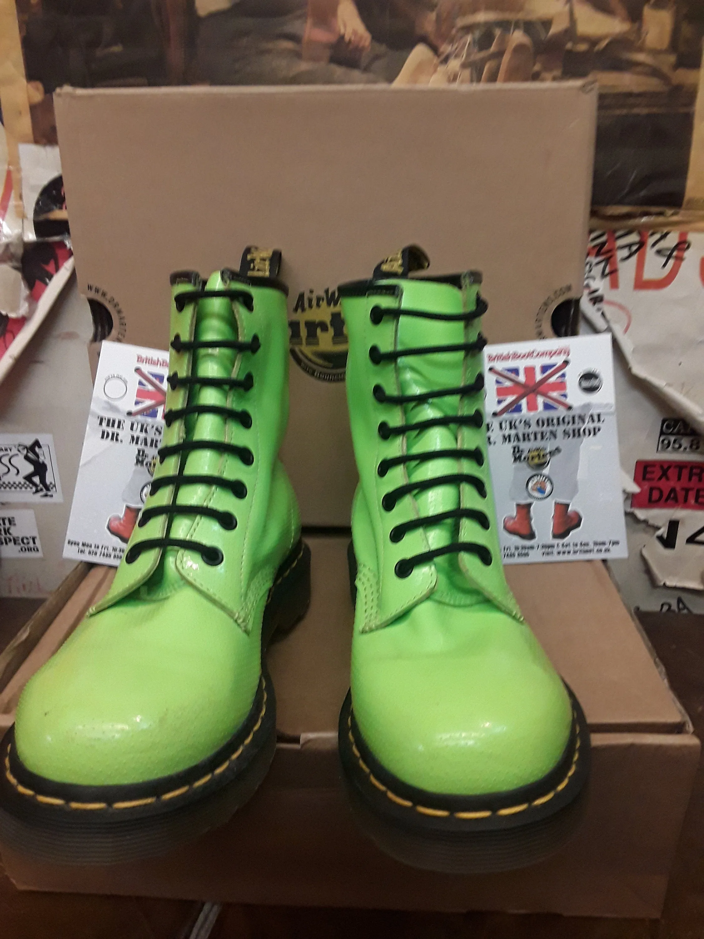 Dr Martens 1460 Lime QQ Dot Size 7