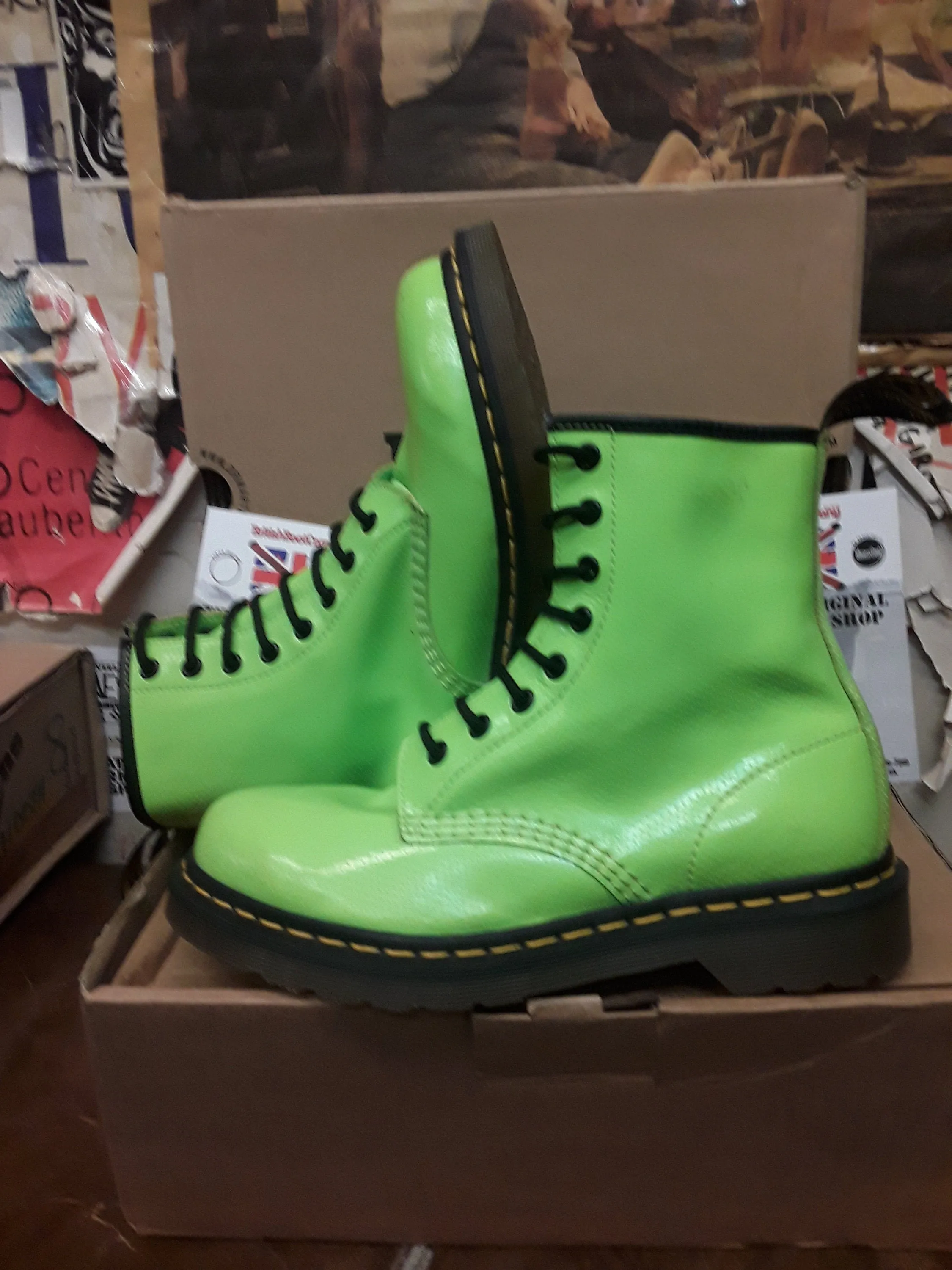 Dr Martens 1460 Lime QQ Dot Size 7