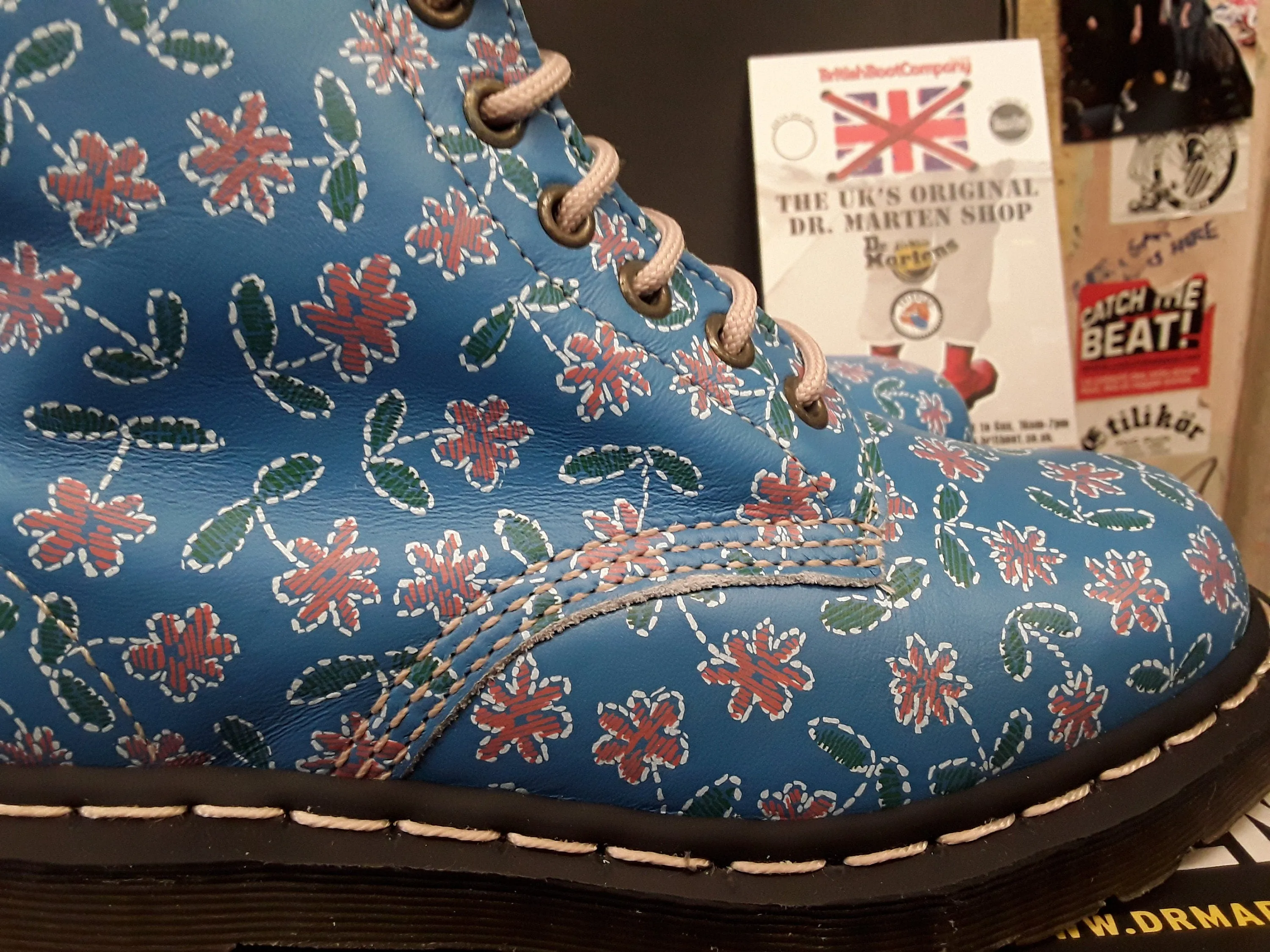 DR MARTENS 1460Z cornflowers blue. Limited Edition,  Various sizes.