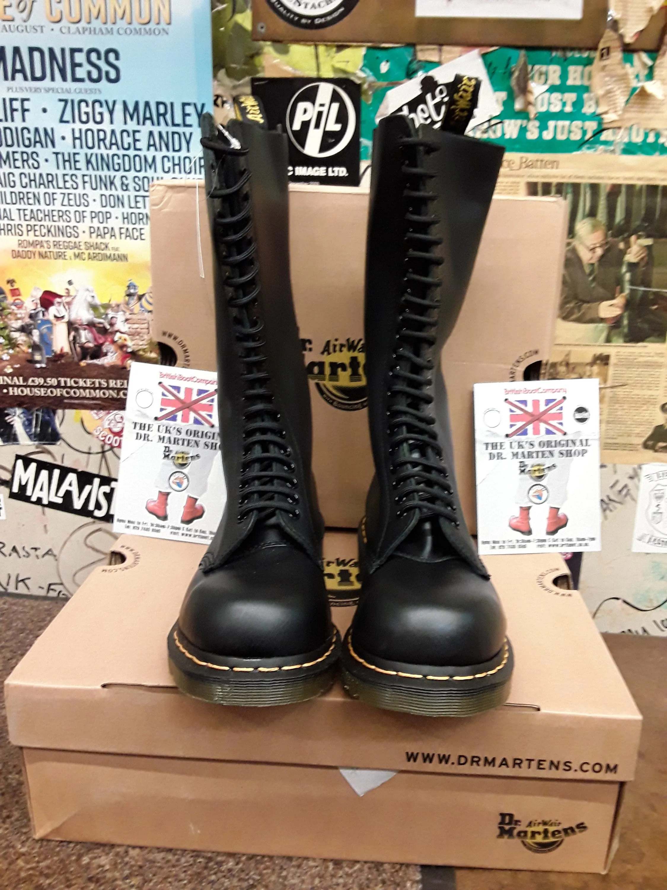 Dr Martens 1942, size UK 3-12, Black 20 Hole Steel