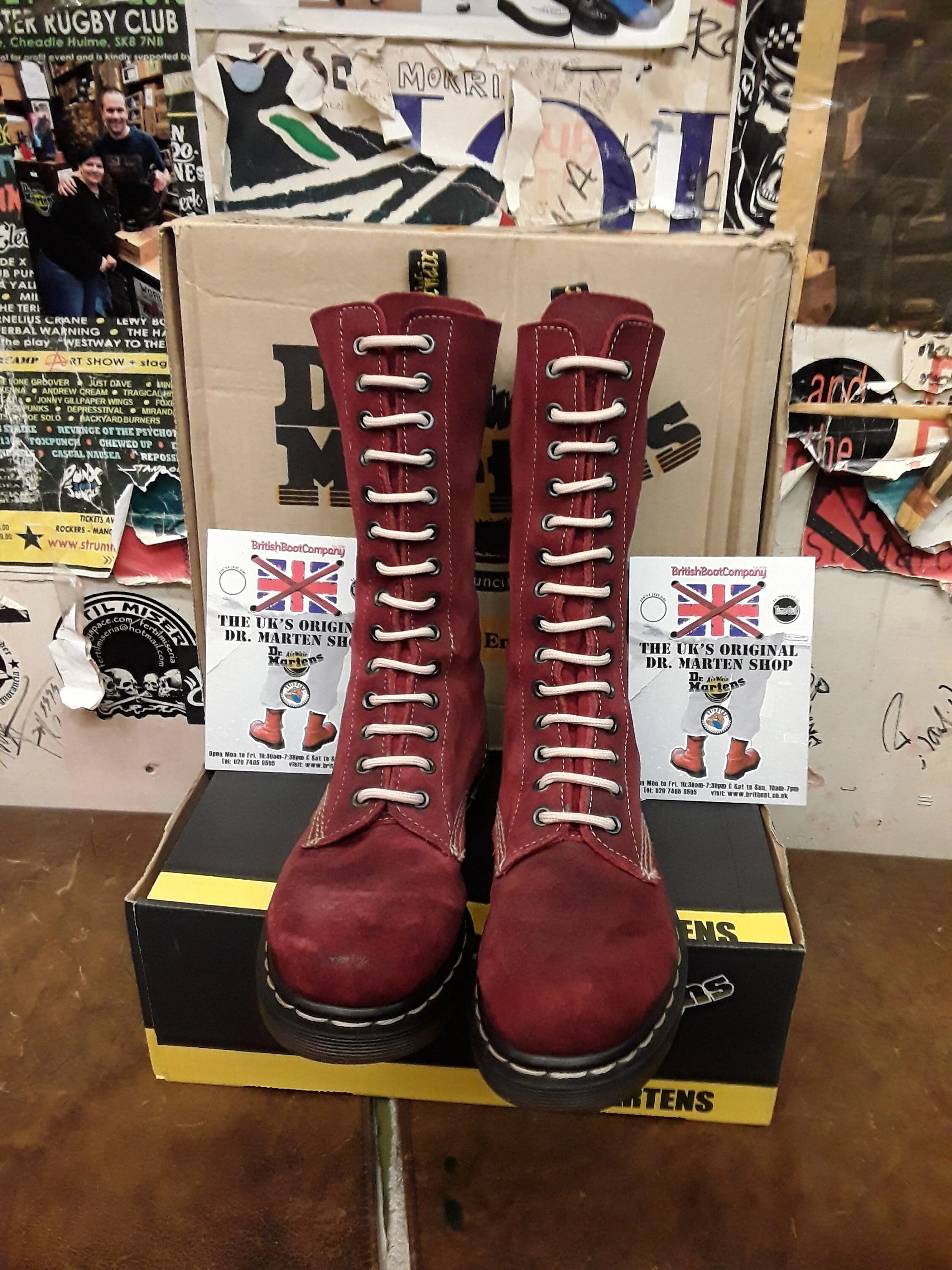 Dr Martens 1a68 FireRed Waxy Suede 14 Hole Size 4