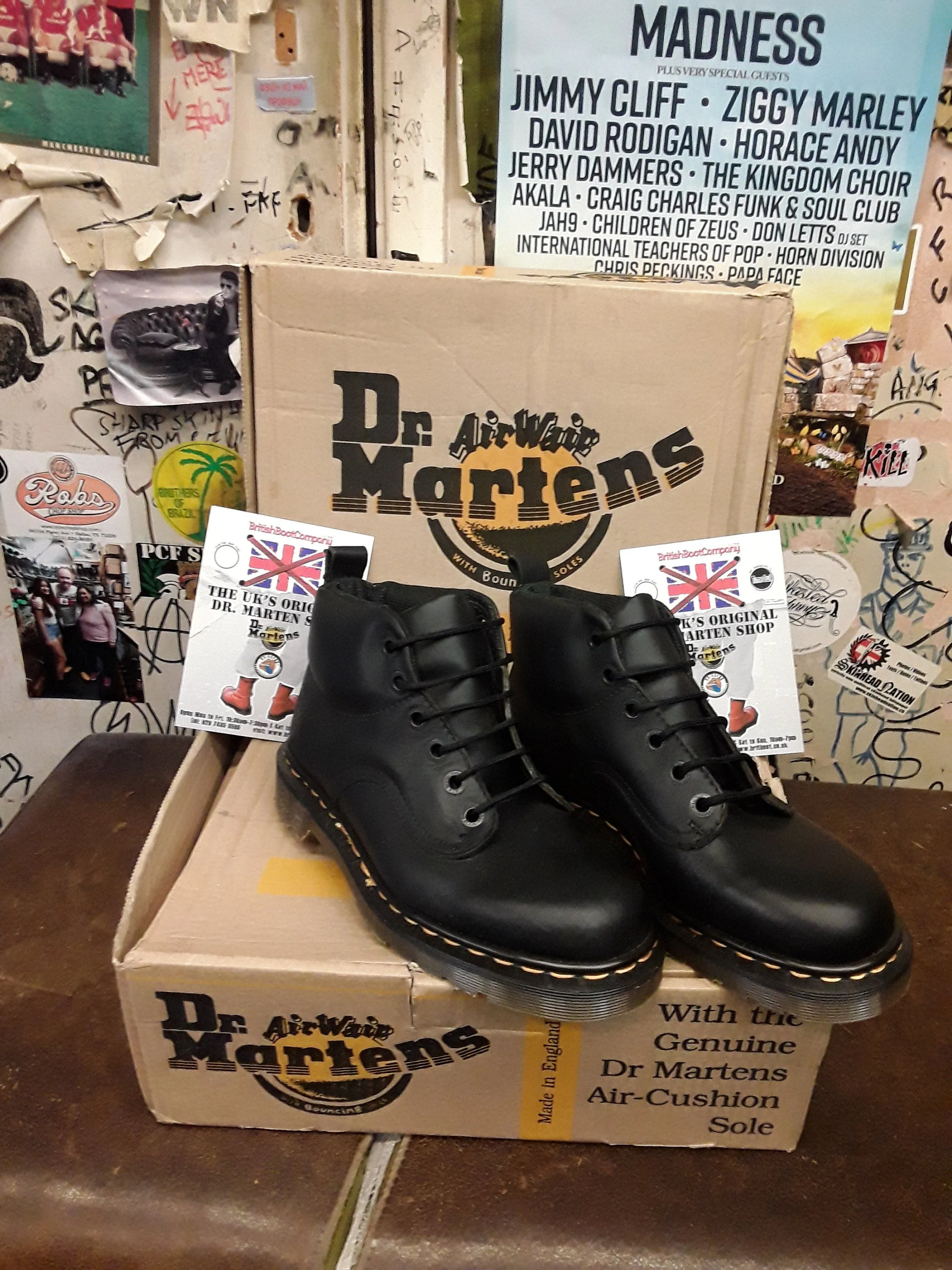 Dr Martens 8315 Made in England Black Greasy 6 Hole Size 7