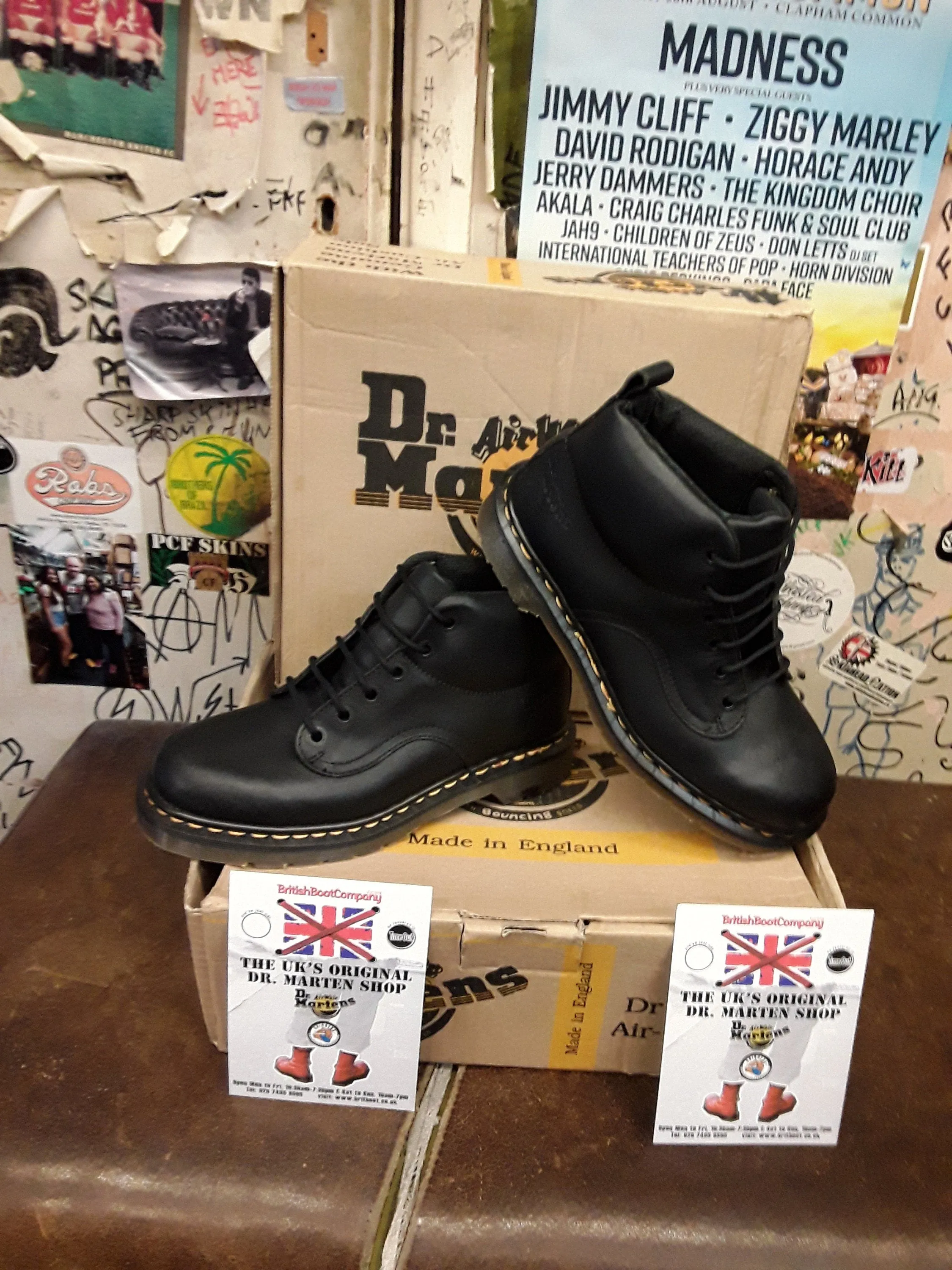 Dr Martens 8315 Made in England Black Greasy 6 Hole Size 7