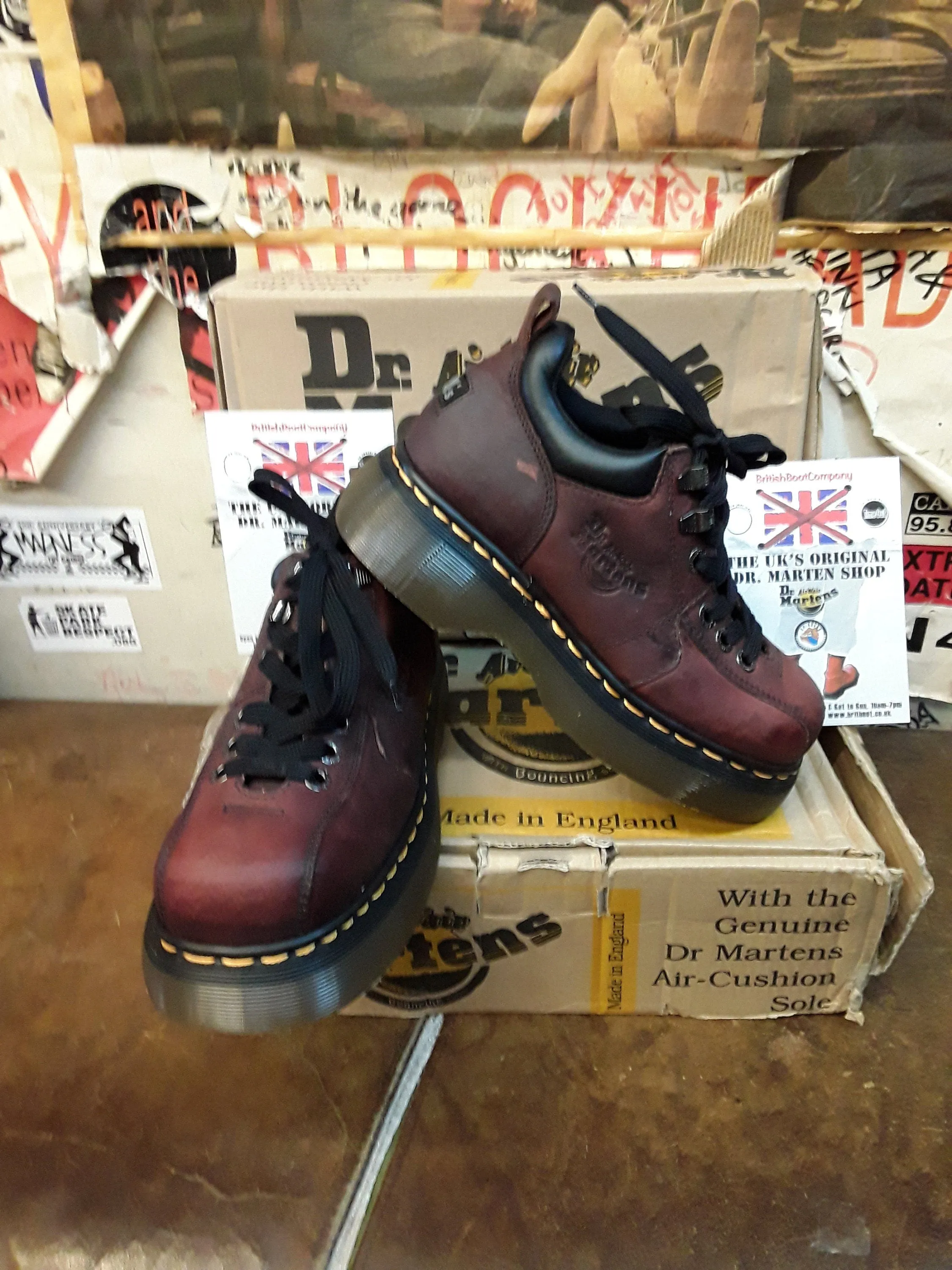 Dr Martens 8544 BURGUNDY Waxy 6 Hole Made in England Size 4