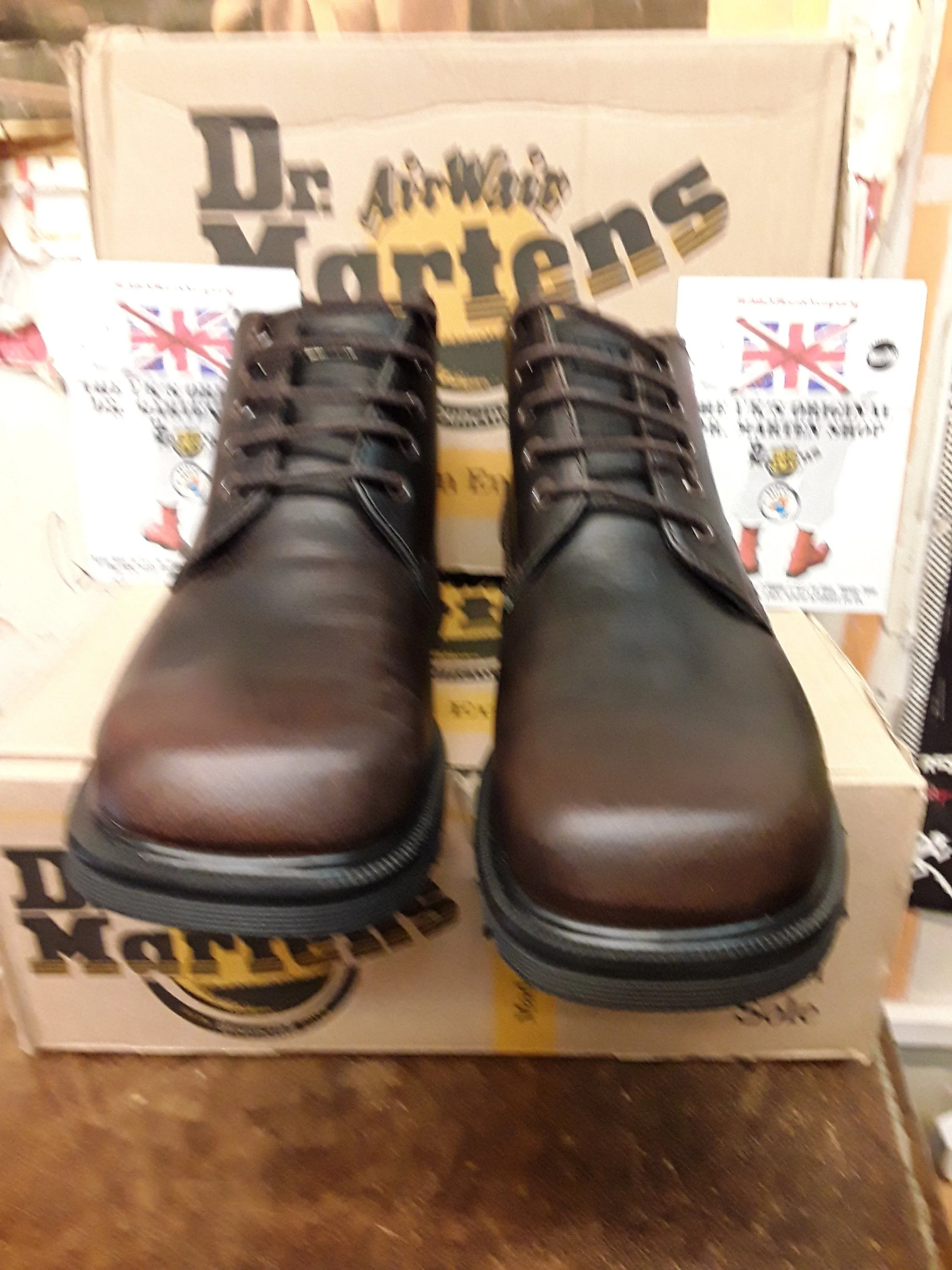 Dr Martens 9286 Made in England Brown 5 Hole Size 8