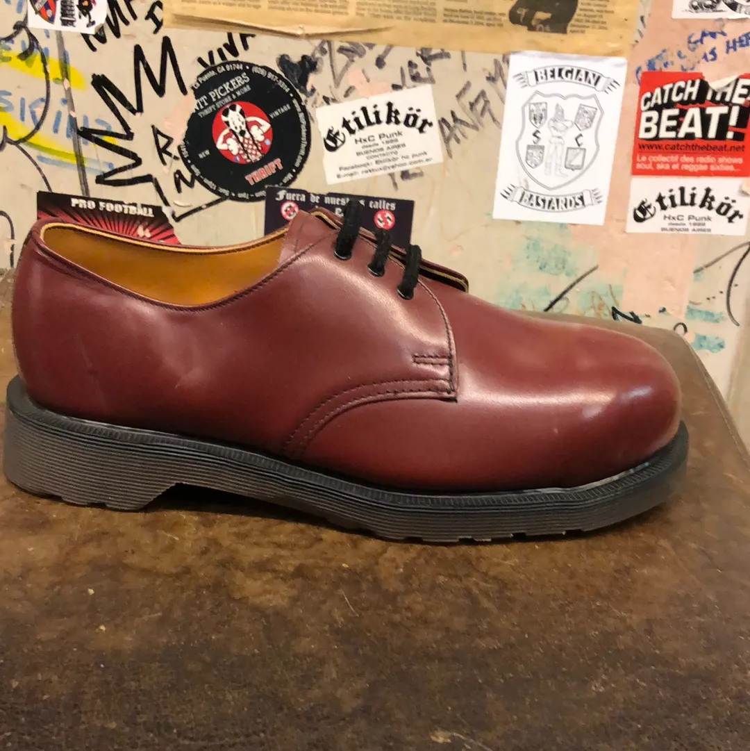 DR MARTENS - CHERRY RED STEEL TOE CAP SHOE - 1925 (3 EYELET)