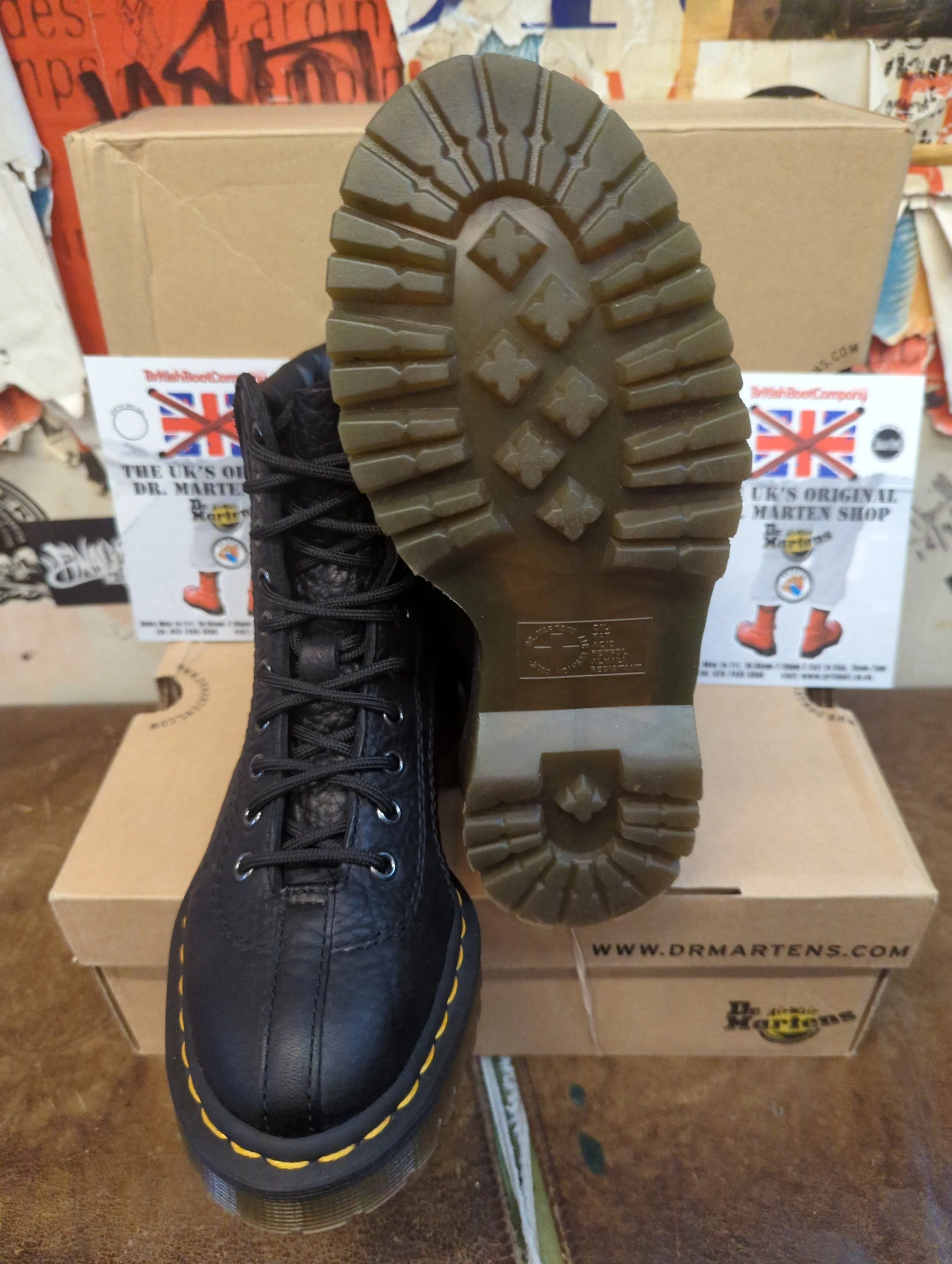 Dr Martens Santo 10 Hole Black Size 4