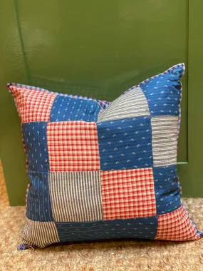 HEIRLOOM VINTAGE QUILT PILLOW NO. 2