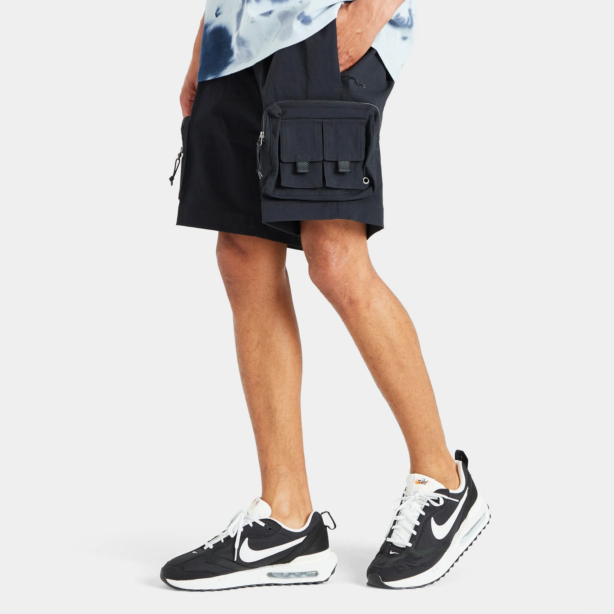 Nike ACG Cargo Shorts / Black