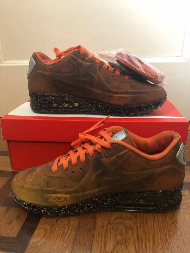 Nike Air Max 90 Mars Landing