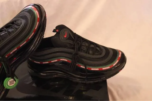 Nike Air Max 97 Undefeated black