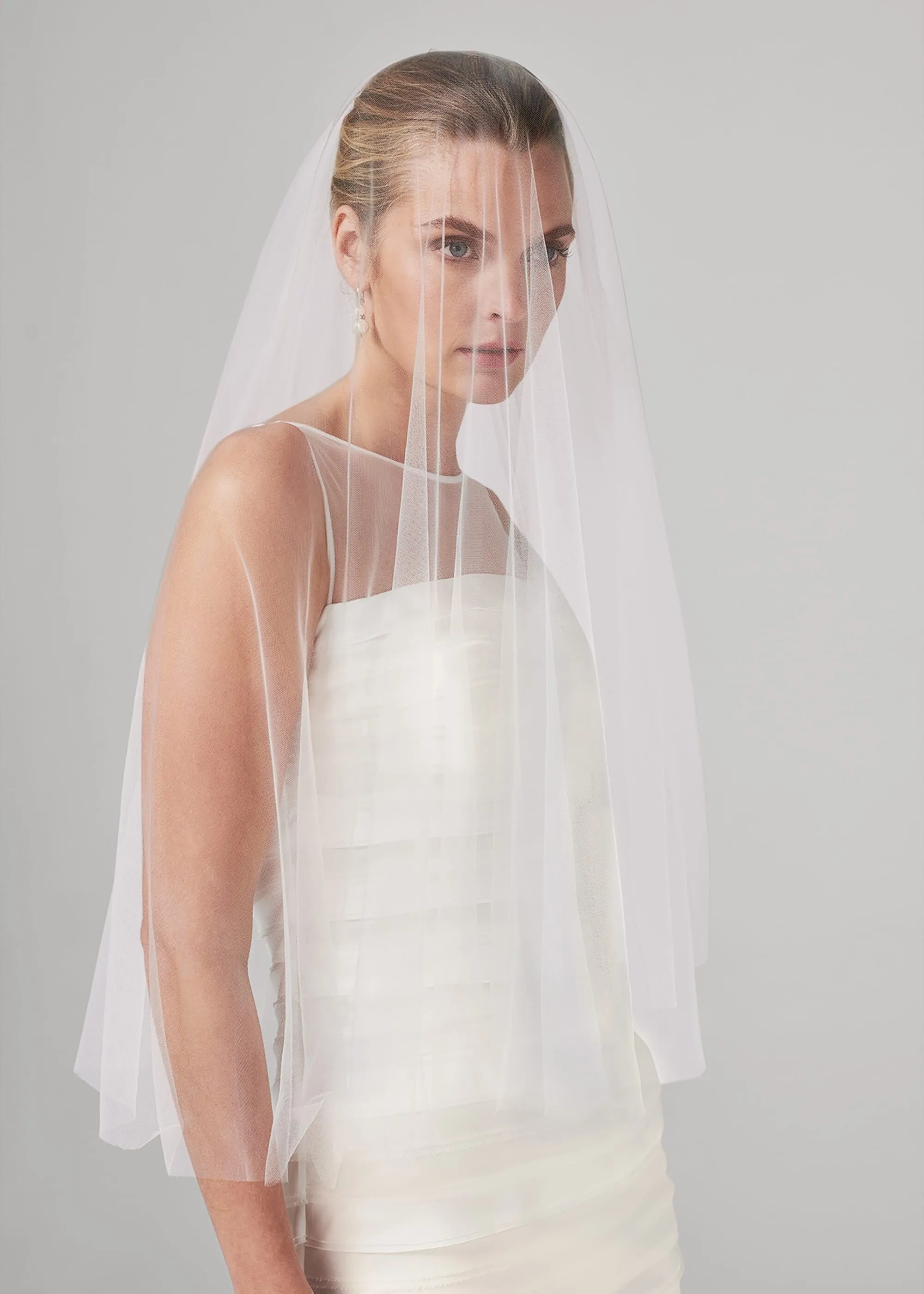 Poppy Short Veil