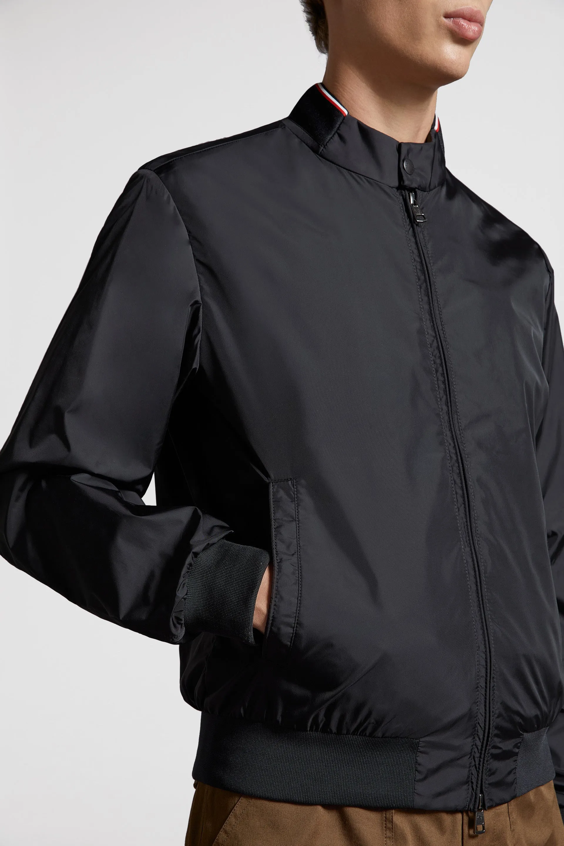 Reppe Black Windbreaker