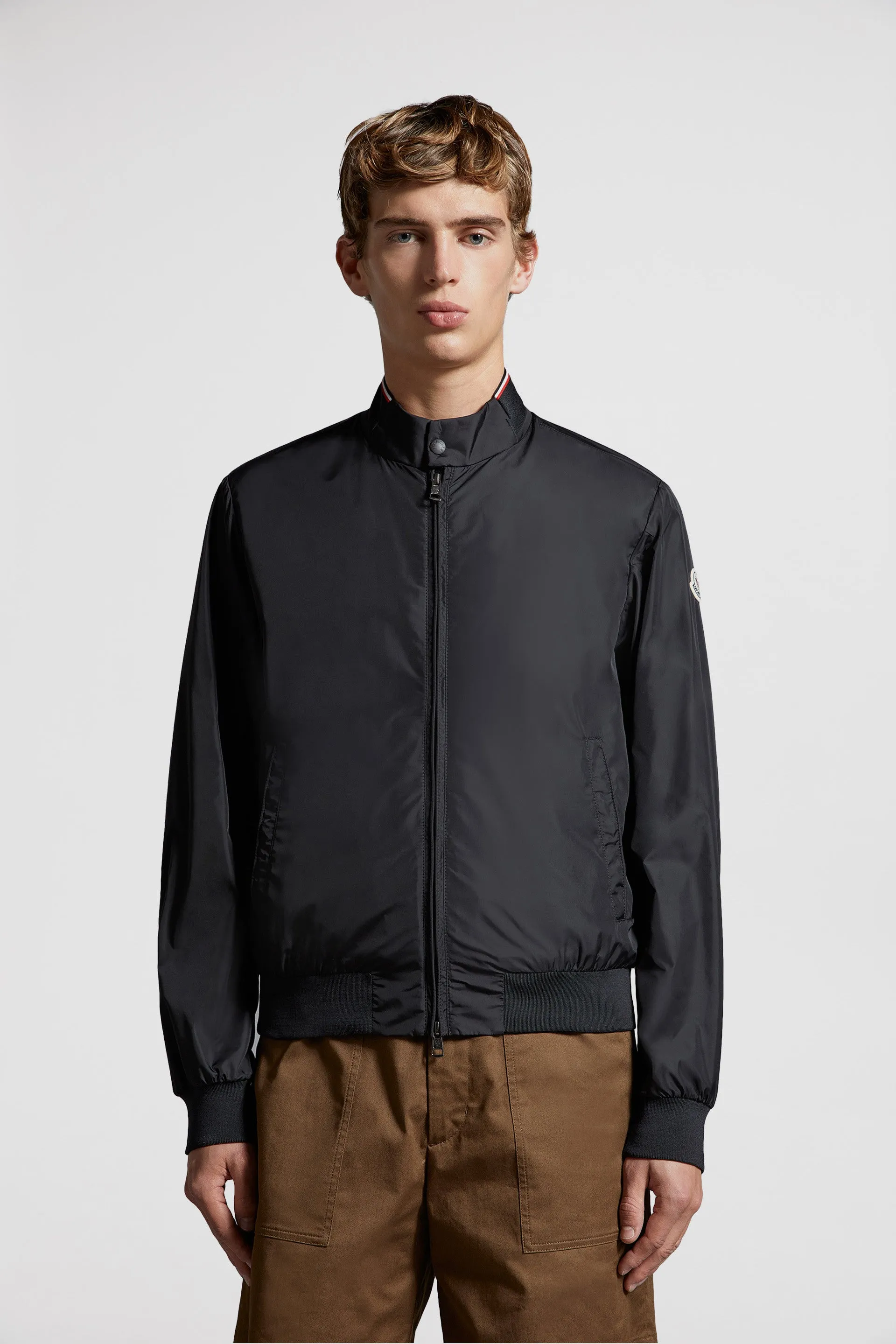 Reppe Black Windbreaker