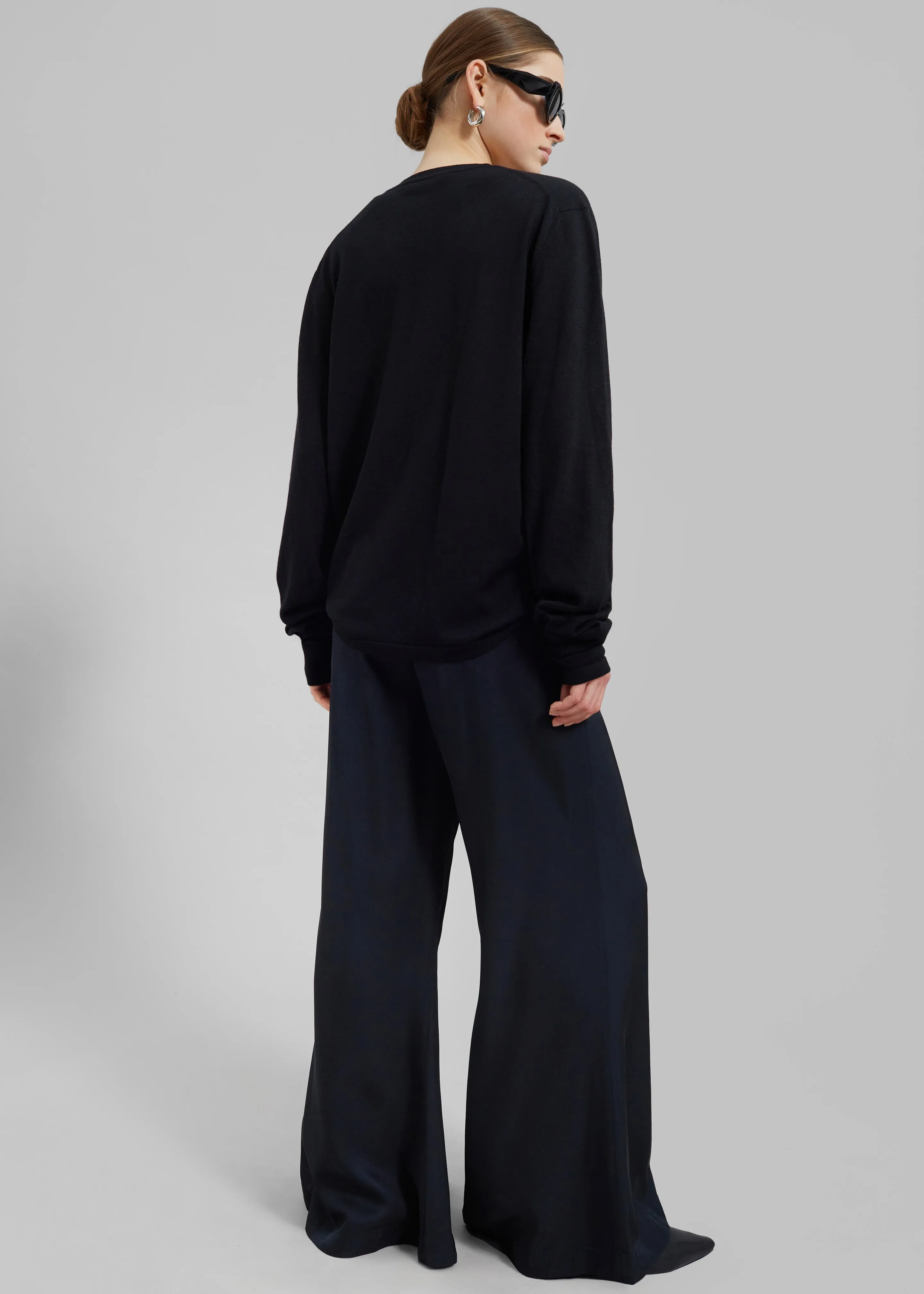 Selma Extra Long Sleeve Merino Wool Pullover - Black