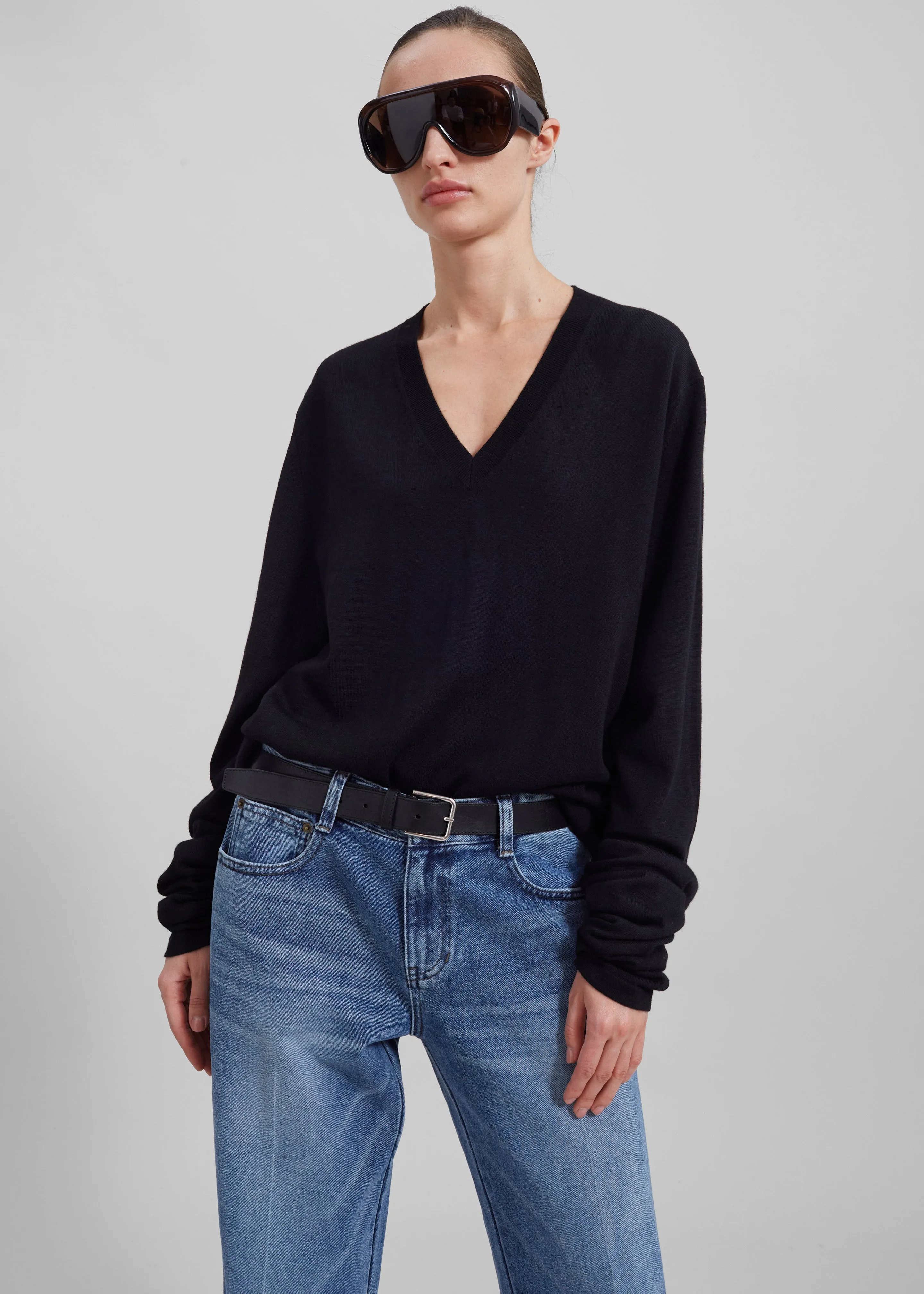 Selma Extra Long Sleeve Merino Wool Pullover - Black