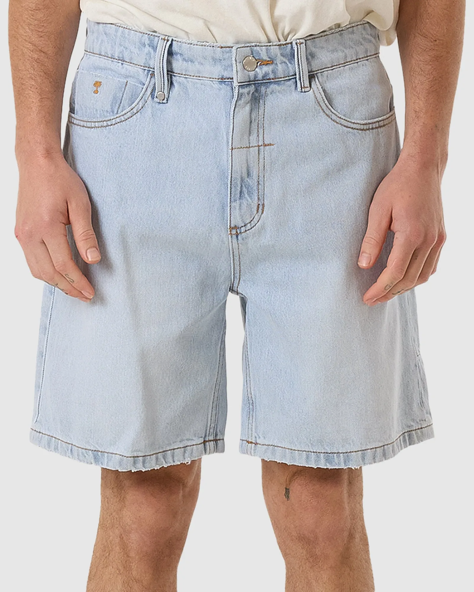 SLACKER DENIM SHORT