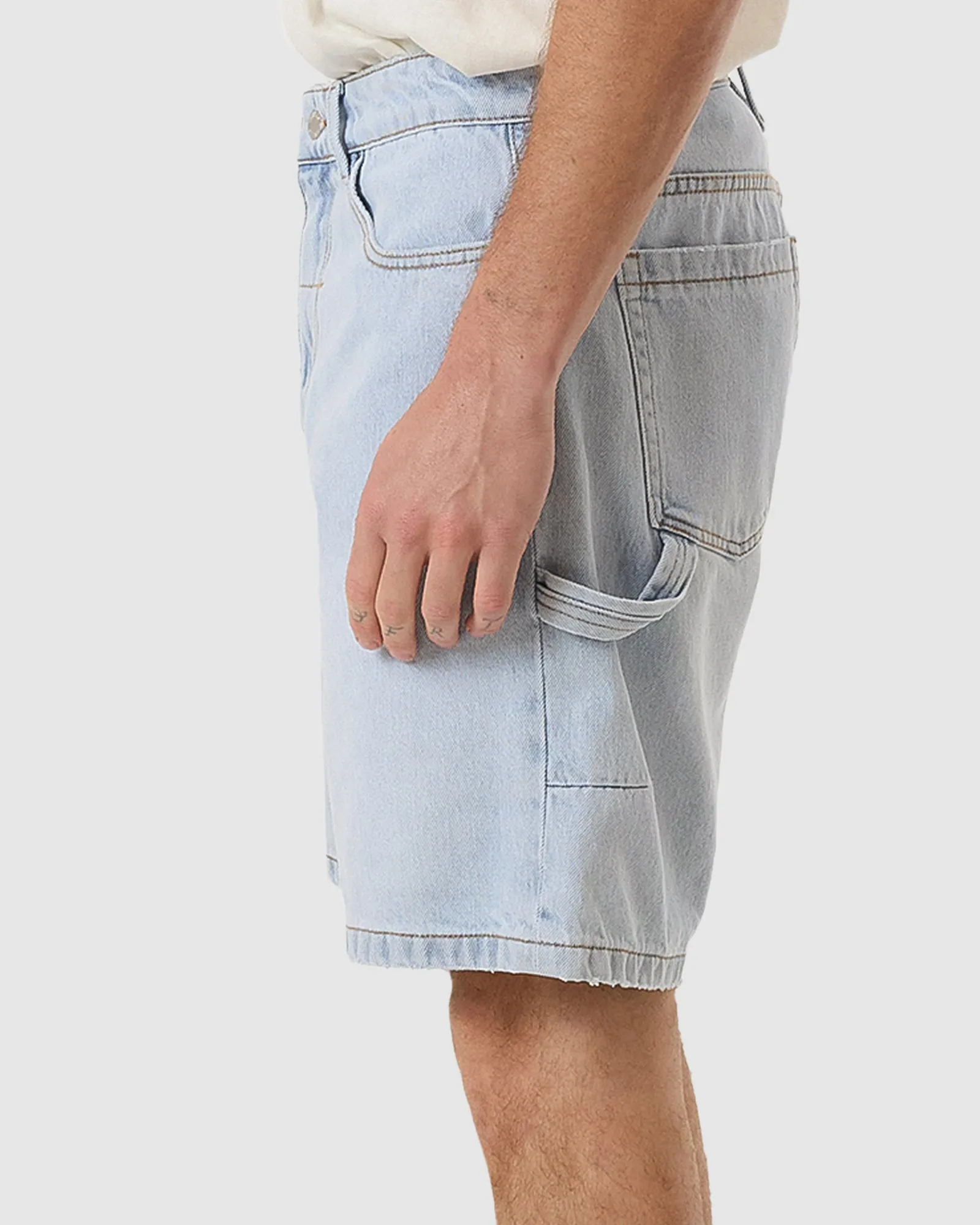 SLACKER DENIM SHORT