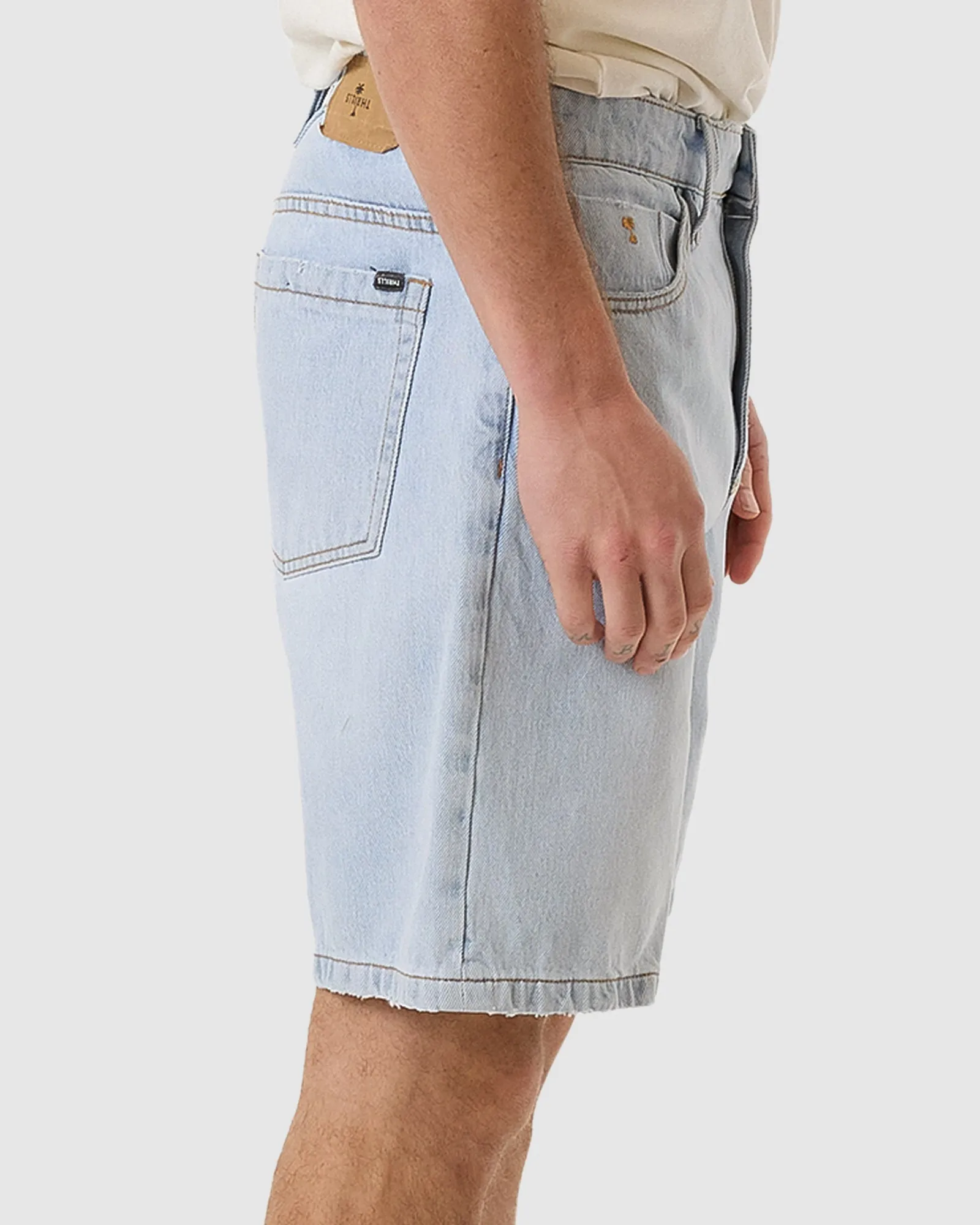 SLACKER DENIM SHORT