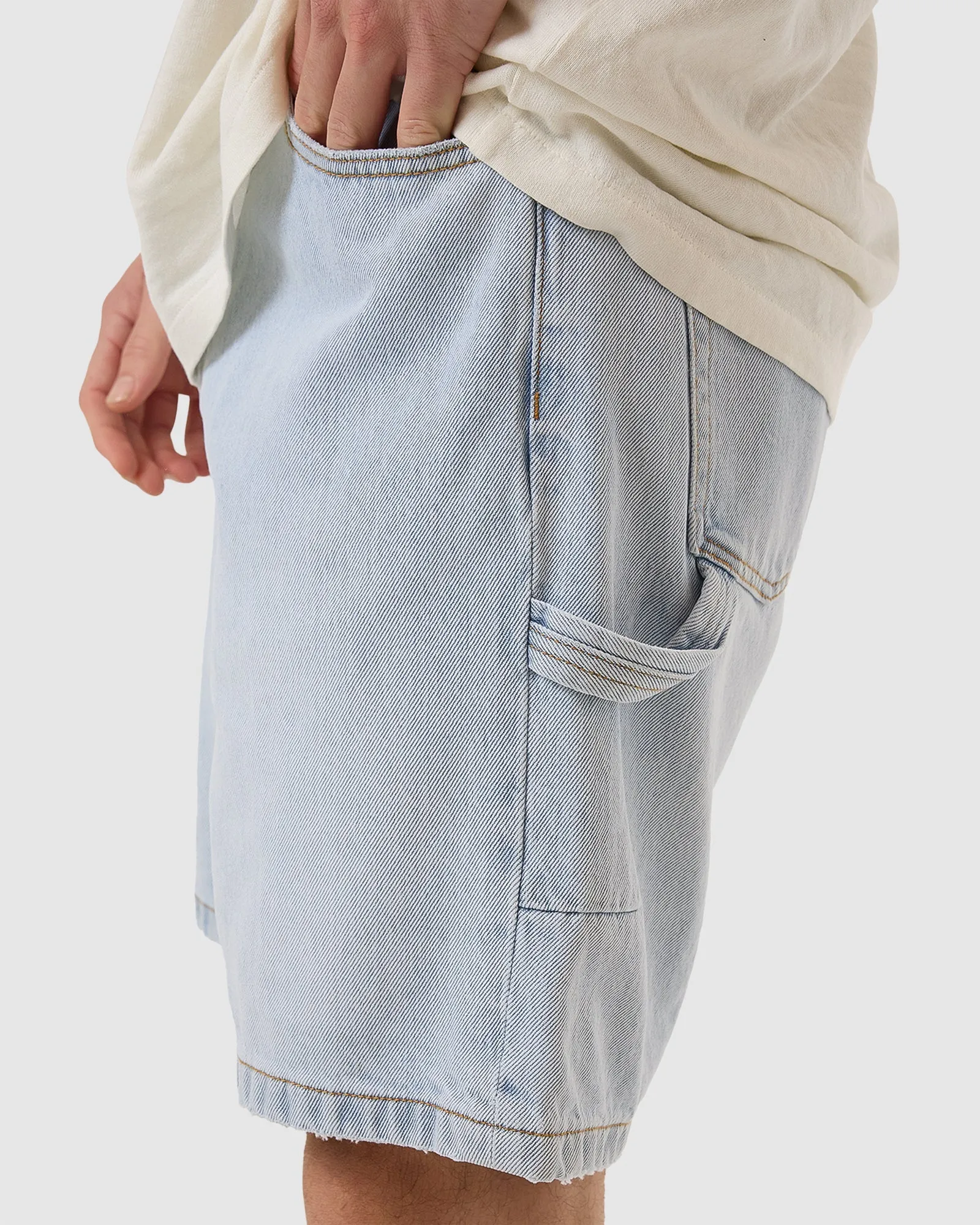 SLACKER DENIM SHORT