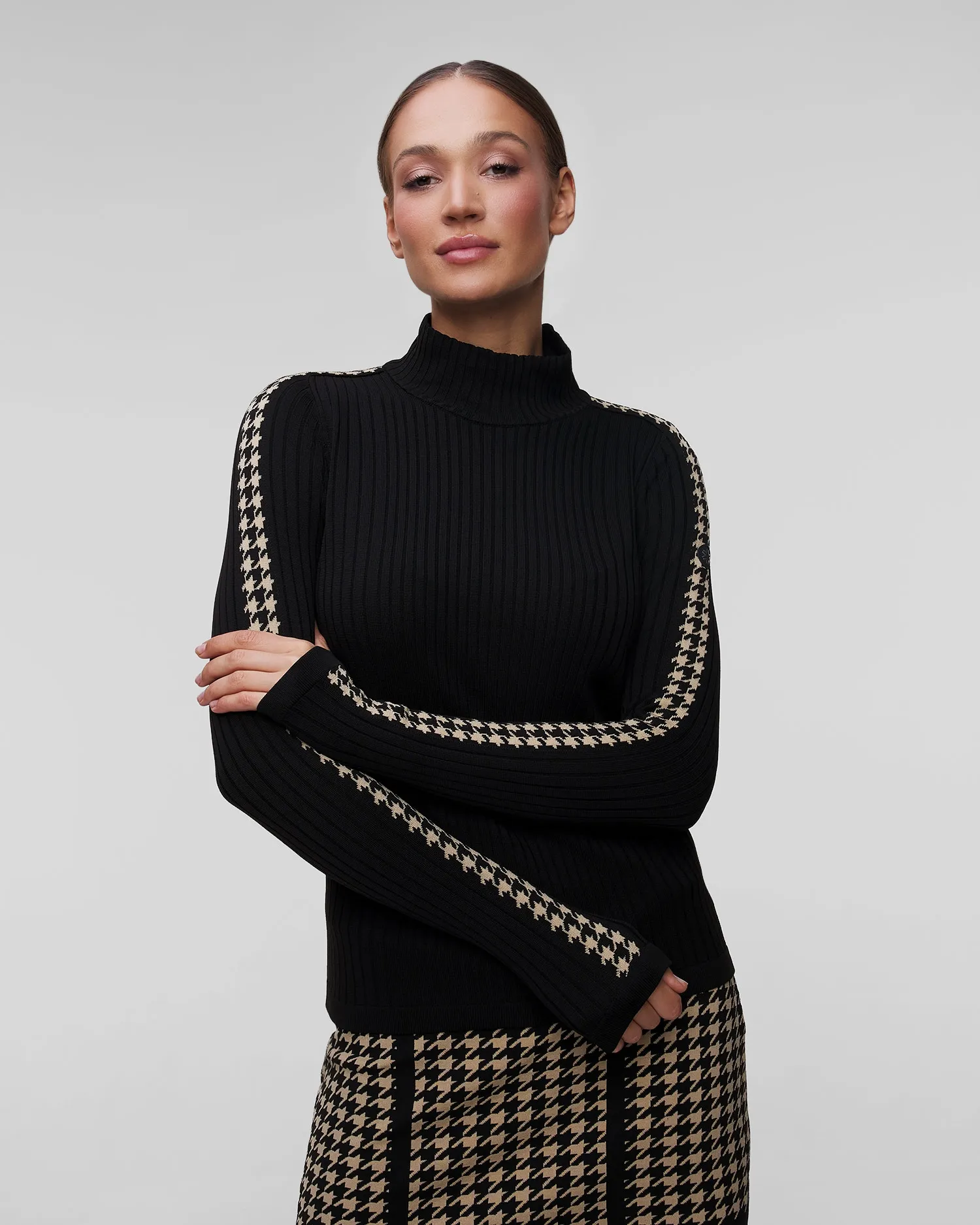 Women's black technical turtleneck Newland Lisitea N46396-145